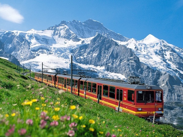 Photo:  Jungfrau, Swiss Alps